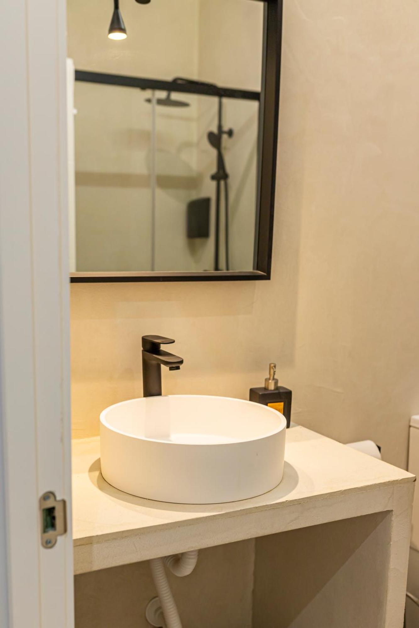 Resolana Suites Sevilla Buitenkant foto