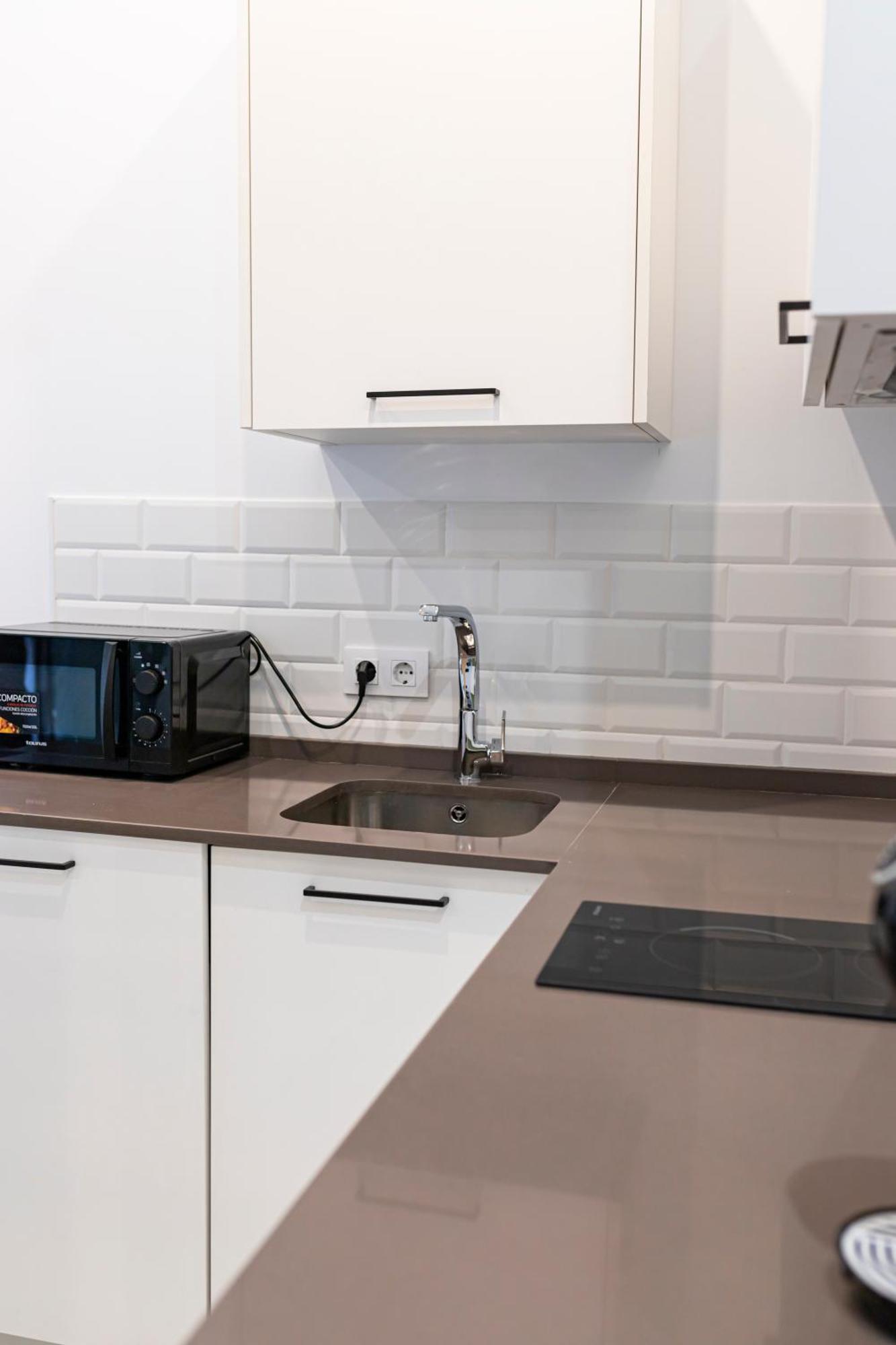 Resolana Suites Sevilla Buitenkant foto