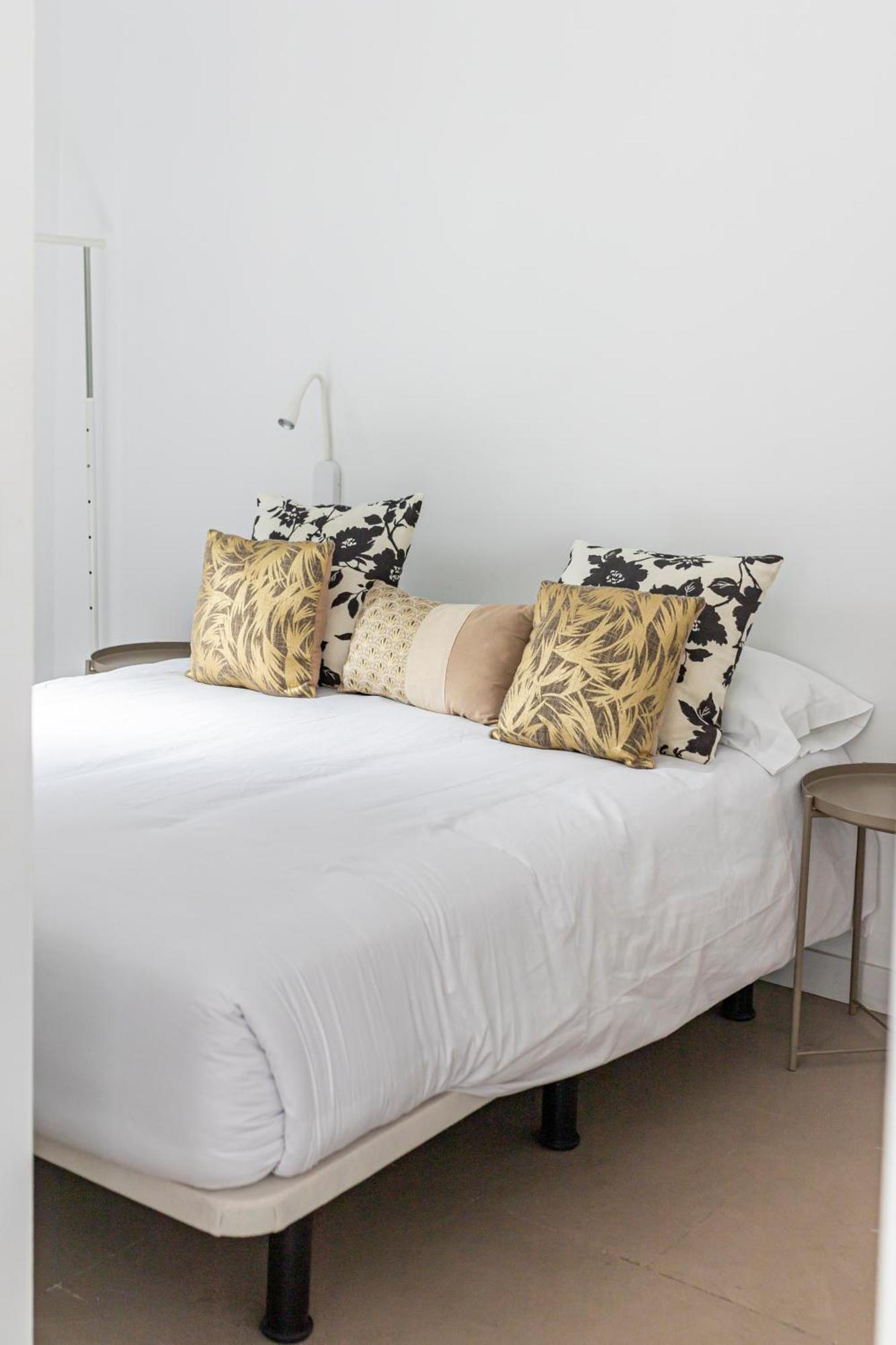 Resolana Suites Sevilla Buitenkant foto